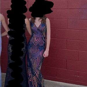 Long Sequin Patterned V Neck Dress